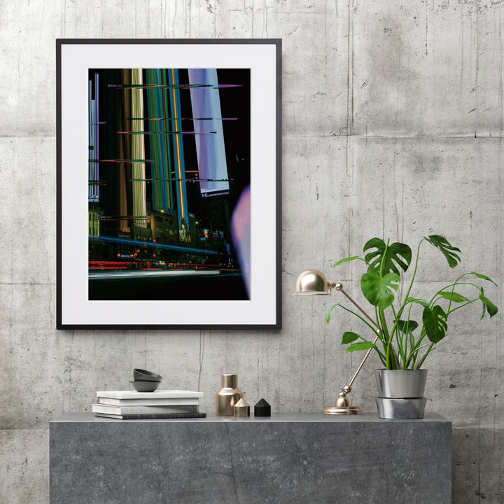 都市夜景と光のグリッチが融合した写真アートポスター「Intersection