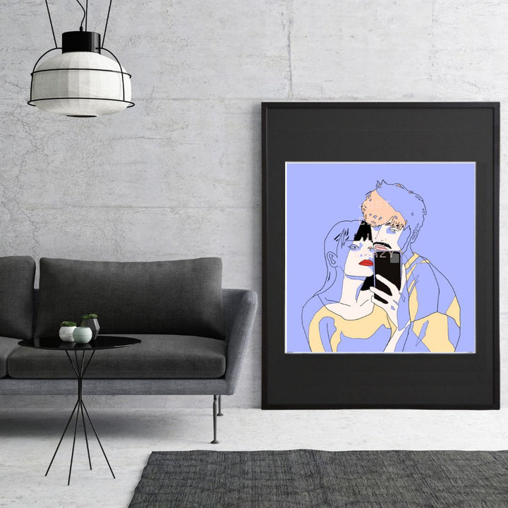 スマホに夢中なカップルを描いたおしゃれなイラストアート「Just Call