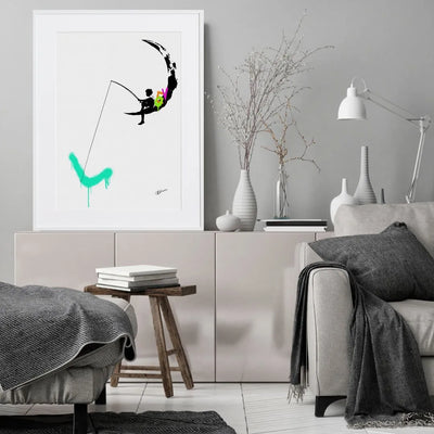 三日月に座る男の子がLOVEを釣る幻想的なアートポスター「Love Moon」｜Bluse作｜やさしさと夢が溶け合う夜空のイラスト