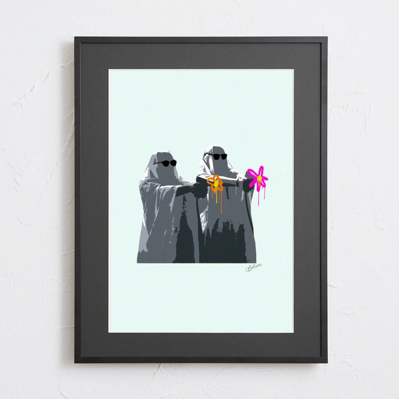 ピストルの先から花を撃ち出すユーモラスなアートポスター「Hand over your flower!」｜Bluse作｜平和と遊び心を融合したデザイン