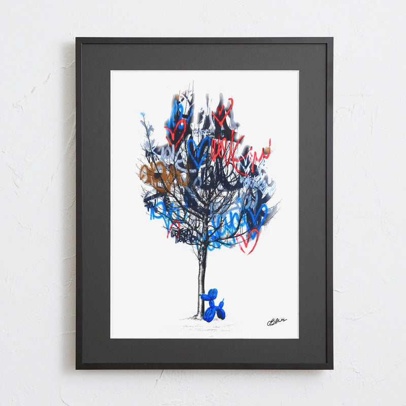 ラブウォールと木の前に立つバルーン犬を描いたアートポスター『Love Tree』｜Bluse作｜ポップでユーモアあふれるコラージュデザイン