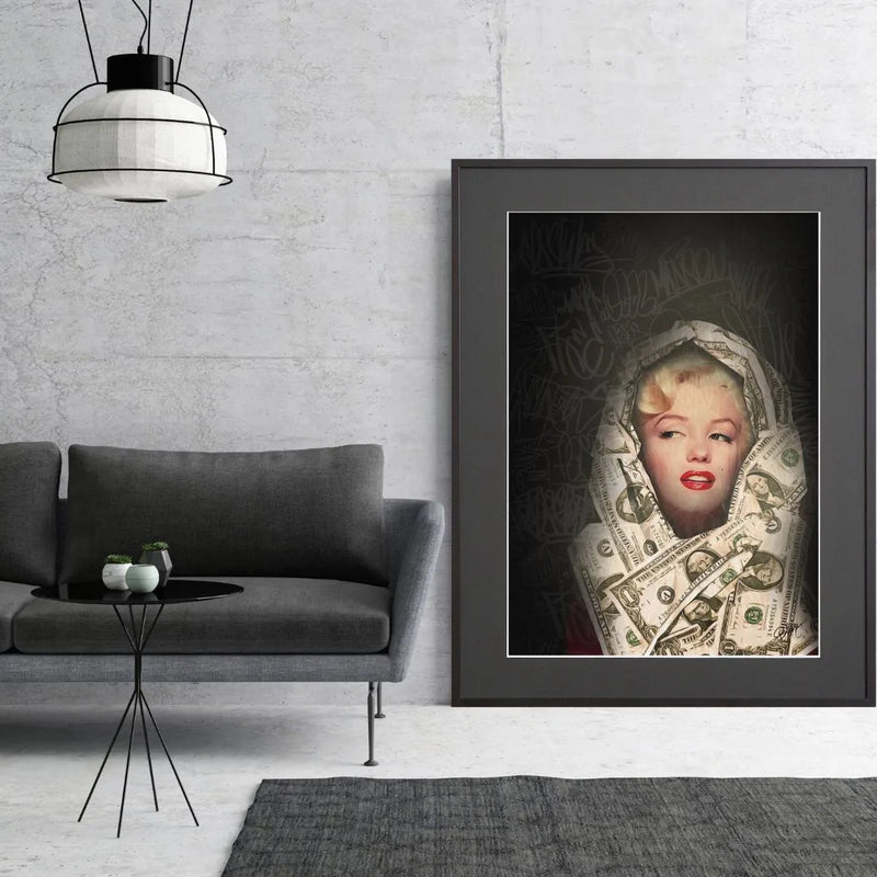 マリリン・モンローと1ドル札を融合させたアートポスター「value for money」｜Blues作｜アイロニカルなタイポグラフィアート