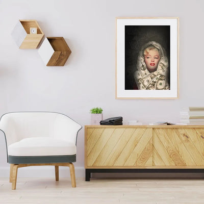 マリリン・モンローと1ドル札を融合させたアートポスター「value for money」｜Blues作｜アイロニカルなタイポグラフィアート