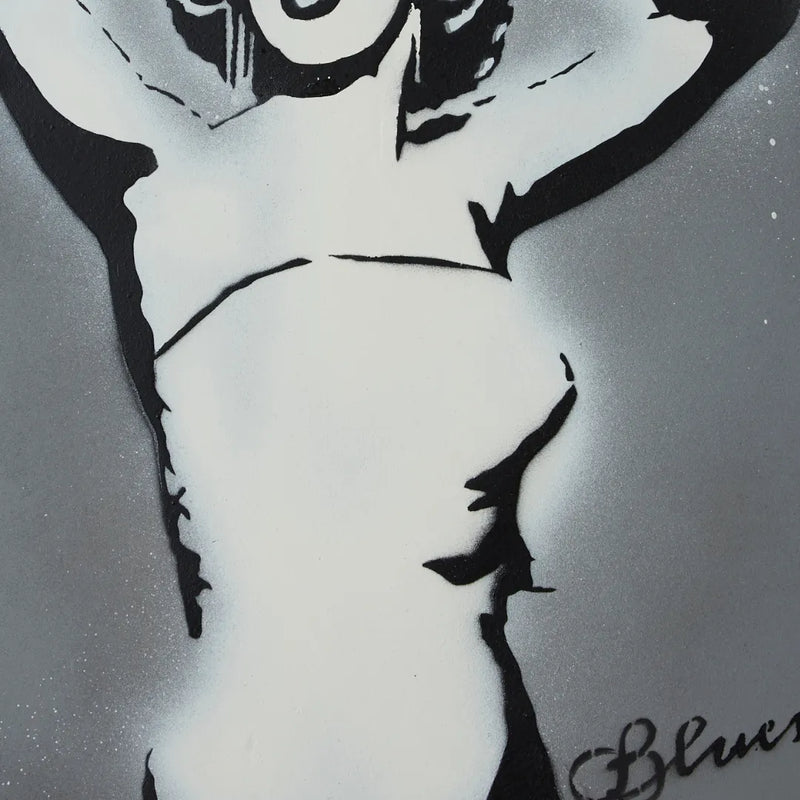 ネオン王冠を手にしたマリリン・モンローを描いたモノクロ原画アート『You are Queen(original)』｜Blues｜空間に存在感を残す作品