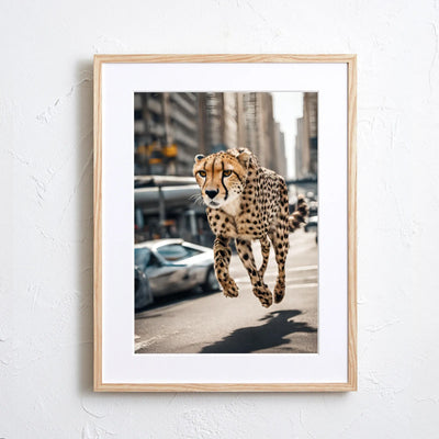 チーターが都市を駆け抜ける幻想的フォトアート『Cheetah Trip』｜Fancy Art select作｜スピード感と非現実が融合したデザイン