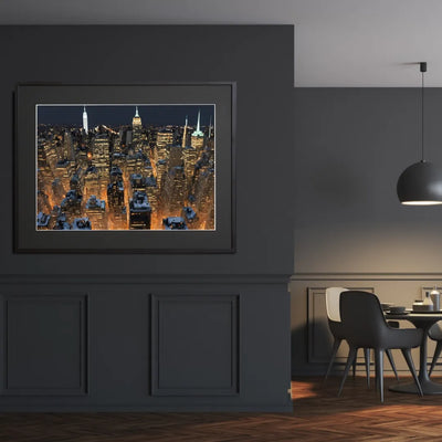 ニューヨークの夜景を描いたアートポスター『Manhattan』Fancy Art Select｜都会的で洗練された写真風デザイン