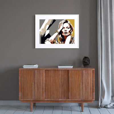 モノトーン×ゴールドの「ケイト・モス」のポートレート・イラスト『Legend Kate Moss』｜Fancy Art Select｜凛とした表情が空間を引き締めるモードアート