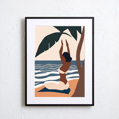 海辺でヨガをする女性を描いたミニマルイラスト『 Morning Alignment 』｜Fancy Art Select｜南国の朝を感じる癒しのアート