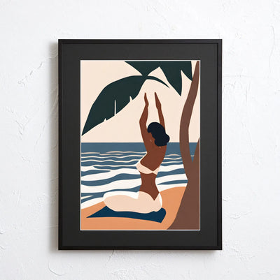 海辺でヨガをする女性を描いたミニマルイラスト『 Morning Alignment 』｜Fancy Art Select｜南国の朝を感じる癒しのアート