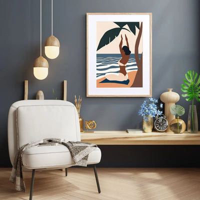 海辺でヨガをする女性を描いたミニマルイラスト『 Morning Alignment 』｜Fancy Art Select｜南国の朝を感じる癒しのアート