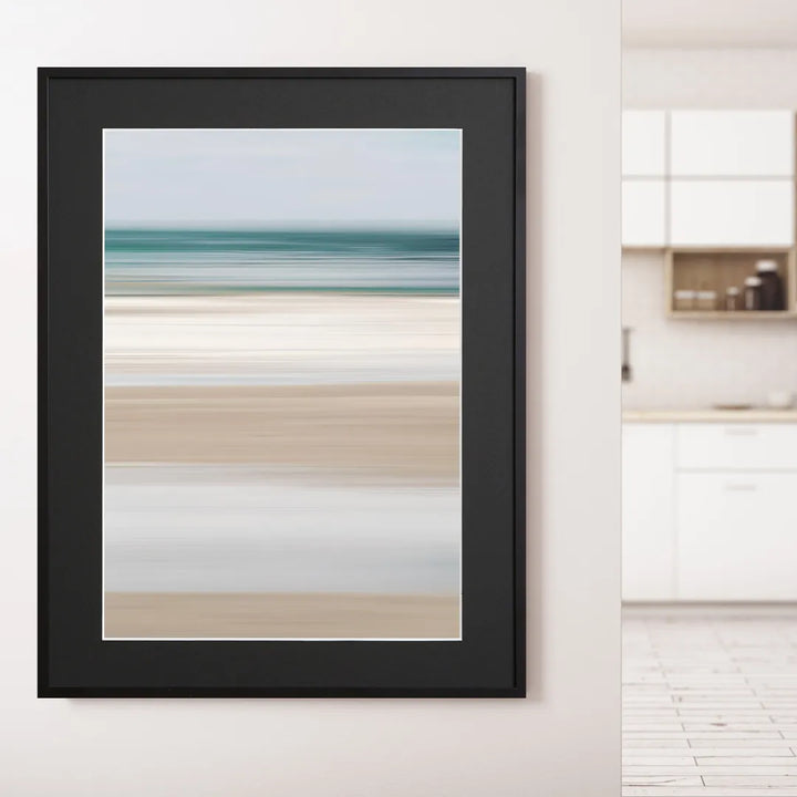 幻想的な水平ラインが広がる海辺のアートポスター『Sea __of F_antasy