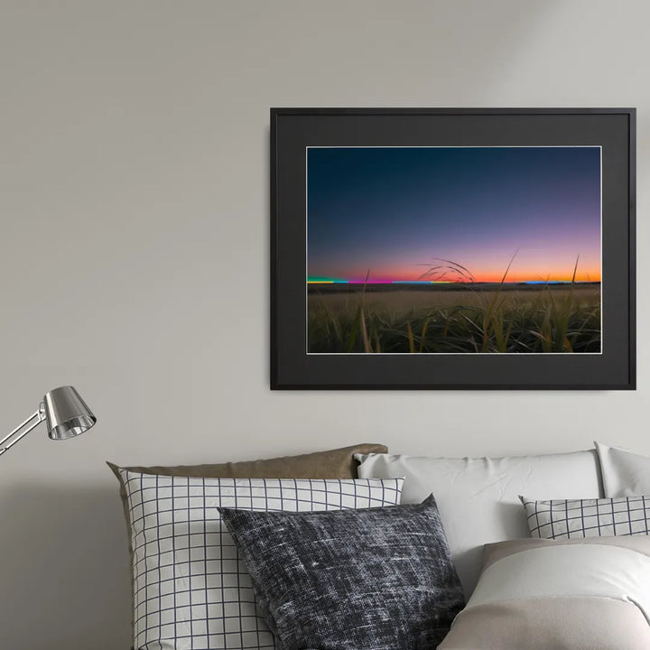 夕暮れの草原が神秘的な風景アートポスター『Twilight Grassland